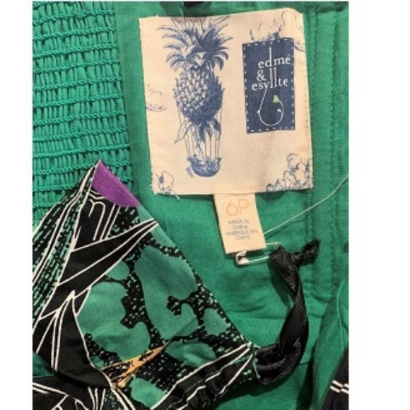 Edme & Esyllte Dress- Pretty! - Picture 2 of 11